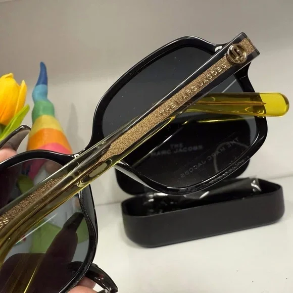 Marc Jacobs! Sunglasses 🕶️ brand new authentic - Picture 2 of 3
